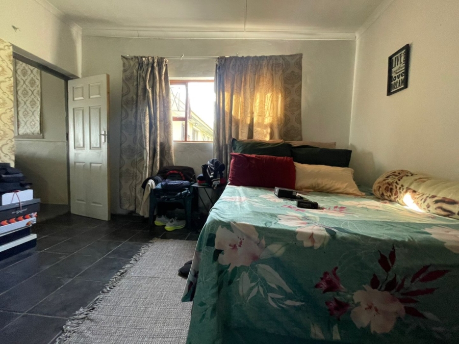 7 Bedroom Property for Sale in Haven Hills Eastern Cape